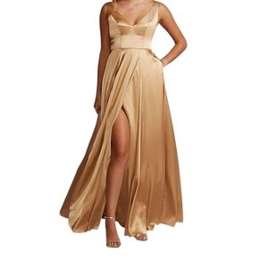 Women's NWT Galina Signature Charmeuse V-Neck Tank Long Golden Dress Gown Sz 8